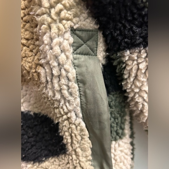 Stella McCartney Kids Camo Teddy Fleece size 5 years - Picture 5 of 10